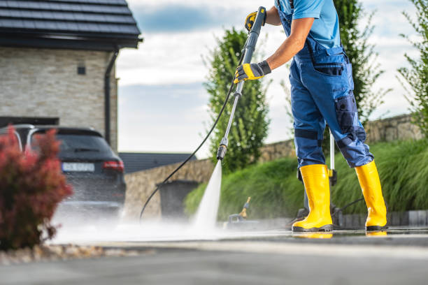 Best Deck Pressure Washing  in Lake Park, IA